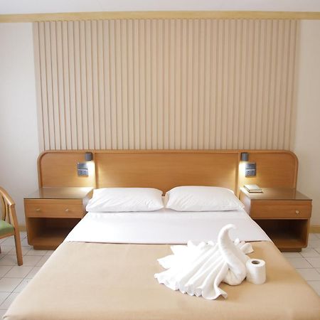 Hotel Soriente Manila Esterno foto